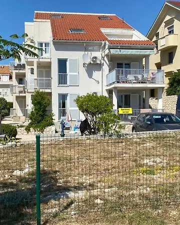 Sofi Pag At * Povljana