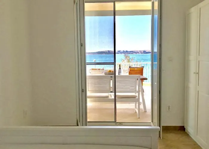 Sofi Pag At Apartmán *